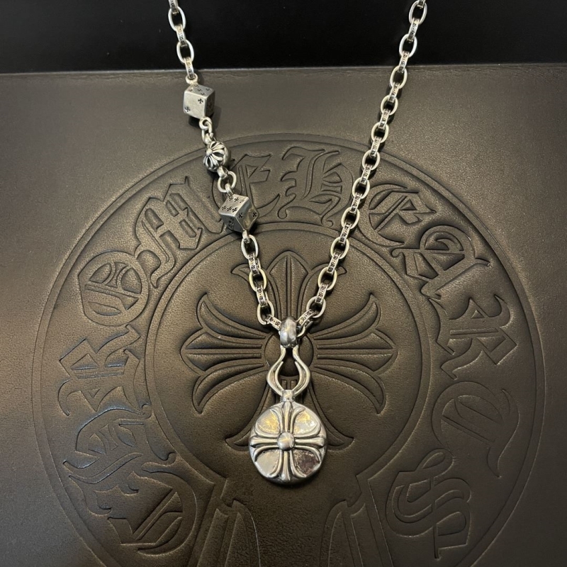 Ch**me He**ts necklaces